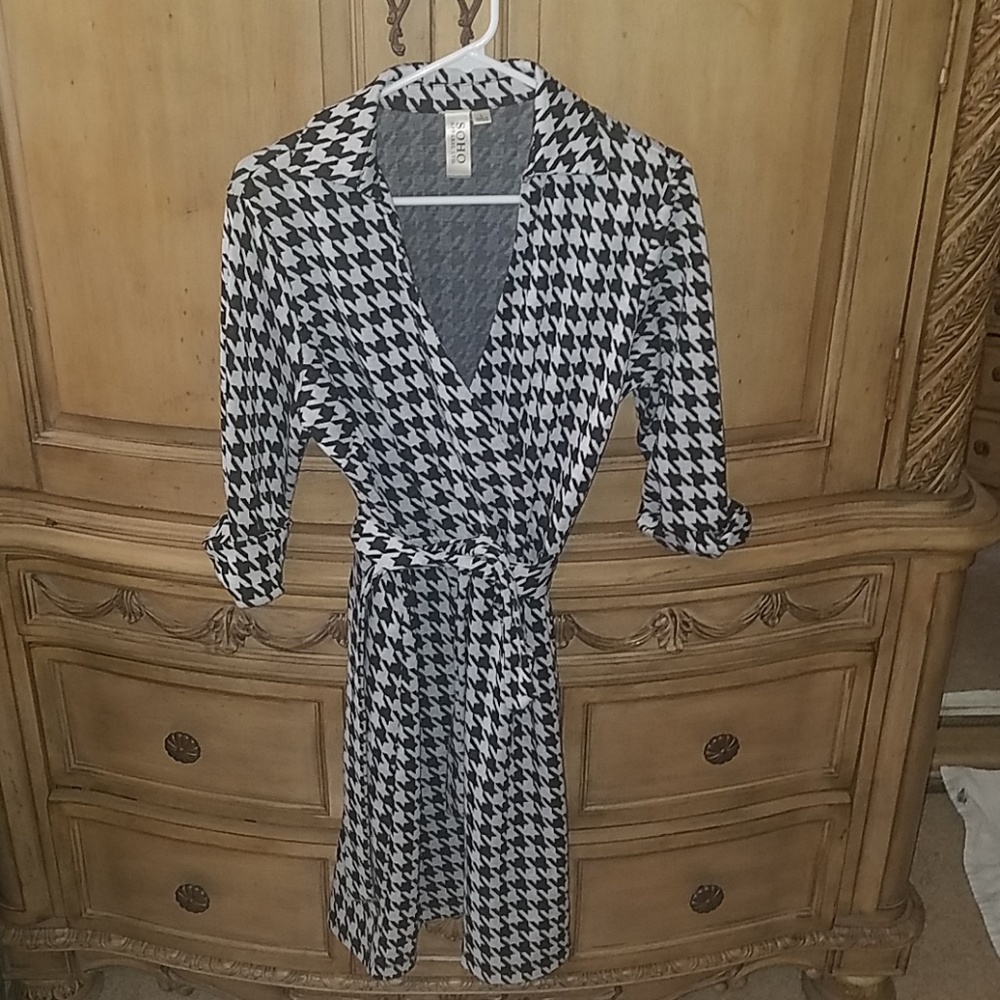 Black & white dress
